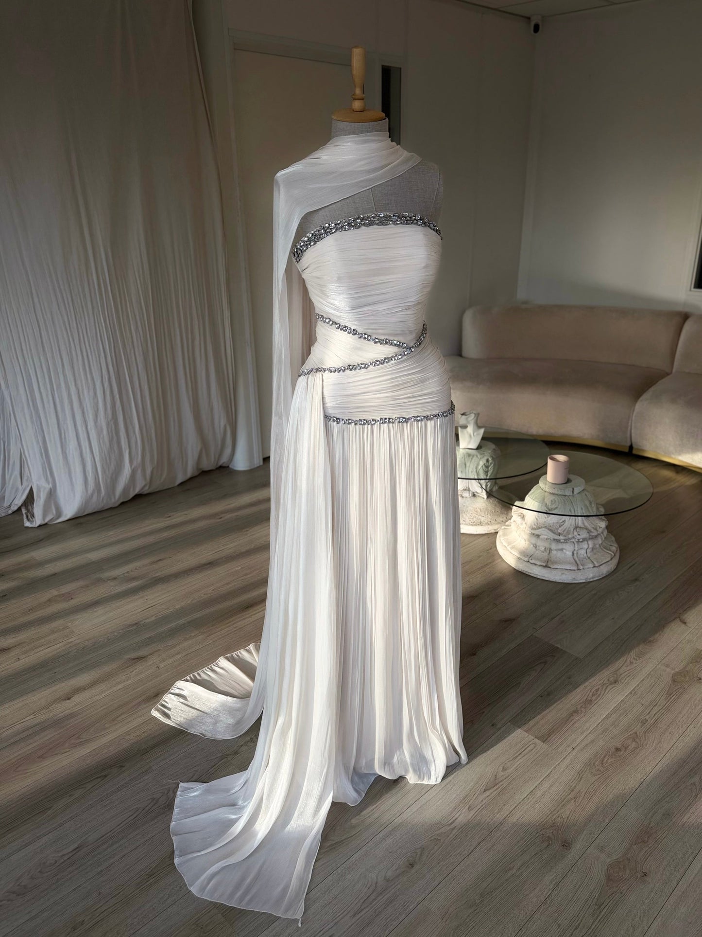 The Alia dress white
