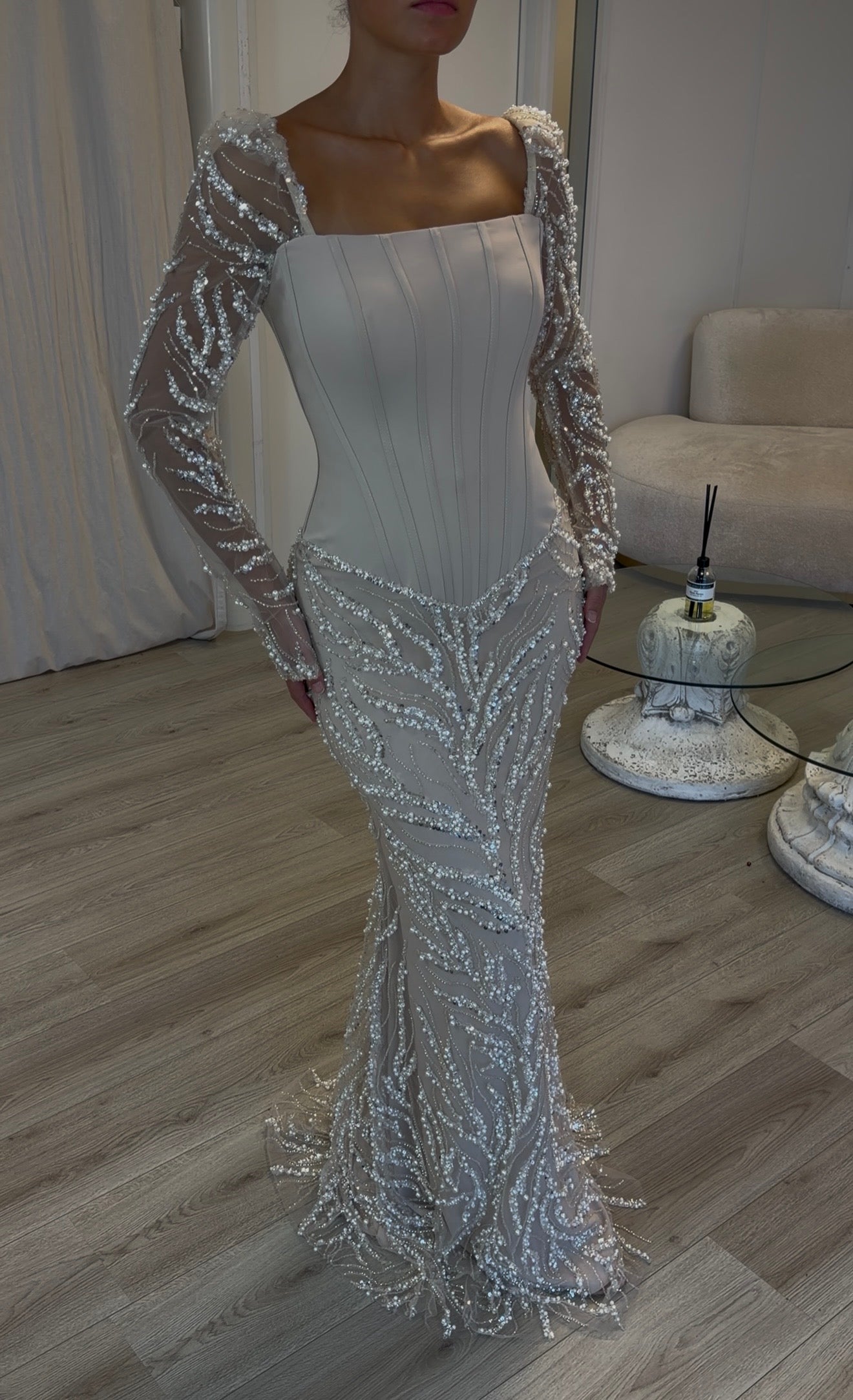 The Lara dress beige
