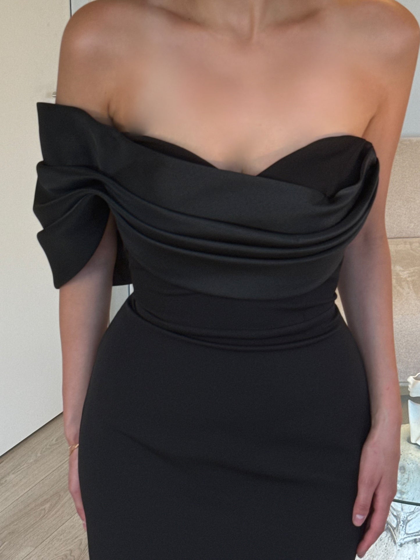 The Melodie dress black