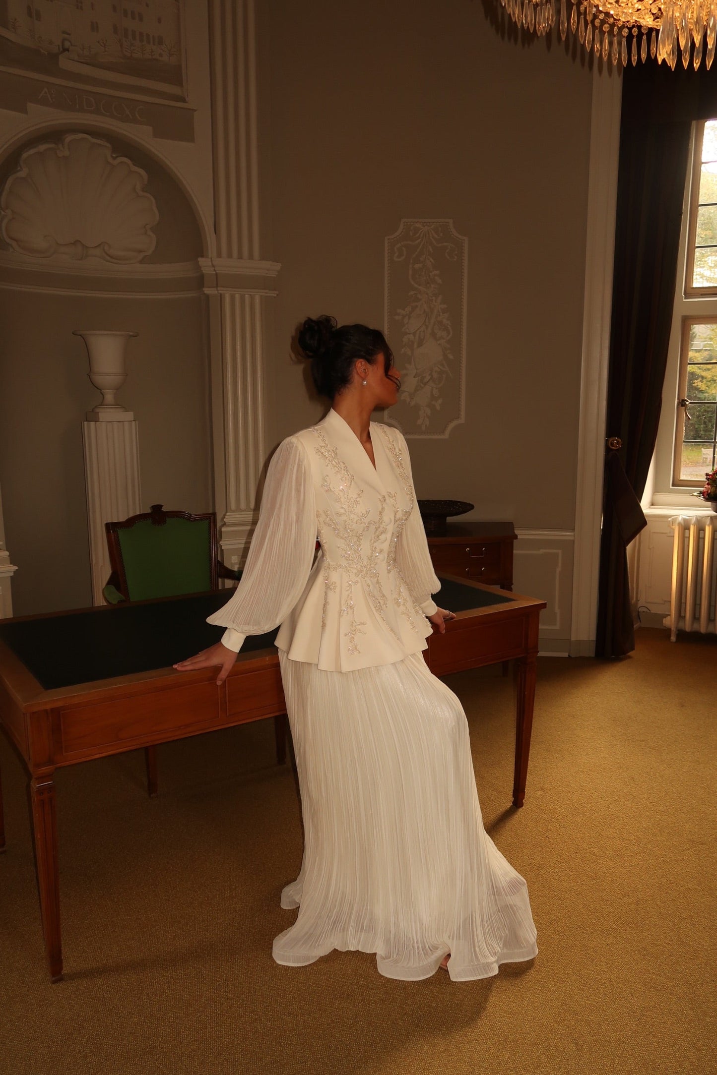 The Maxime suit ivory