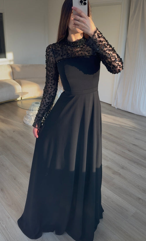 The Darla dress black maxi
