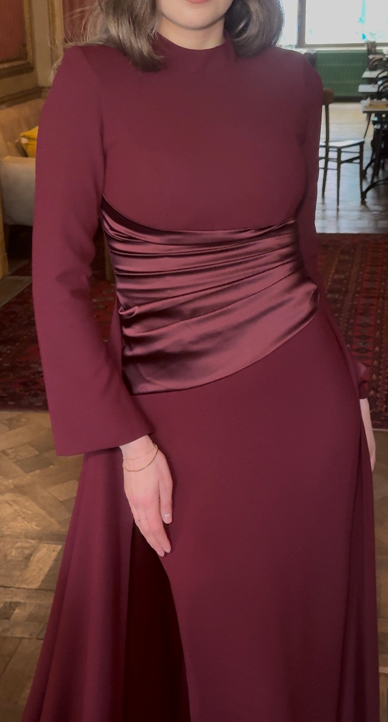 The Sina dress burgundy
