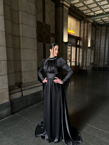 The Nasira dress black