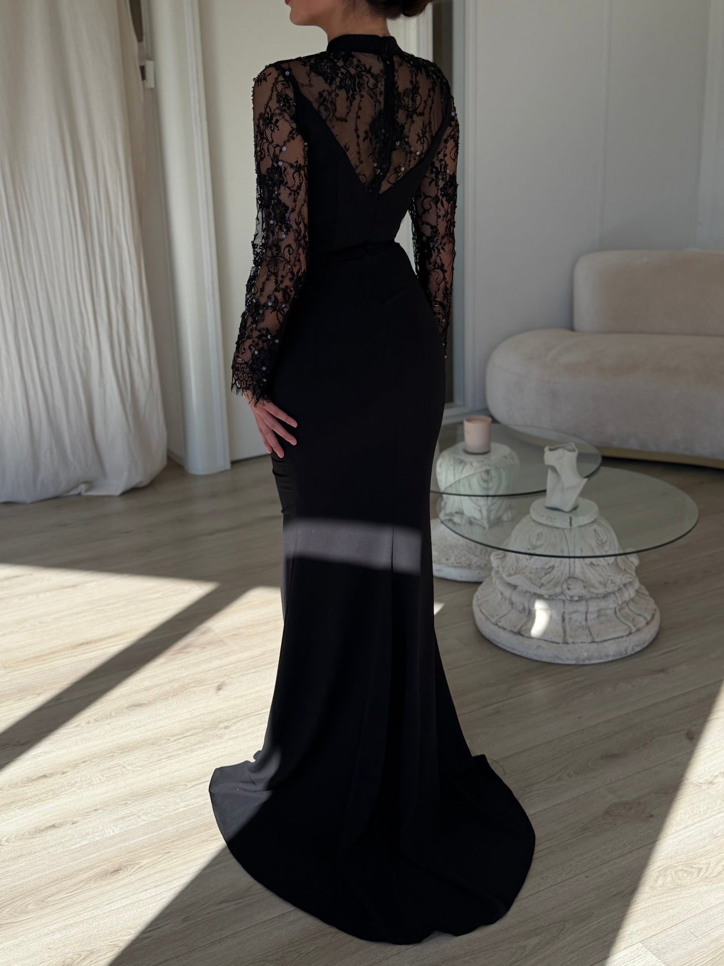 The Laveya dress black