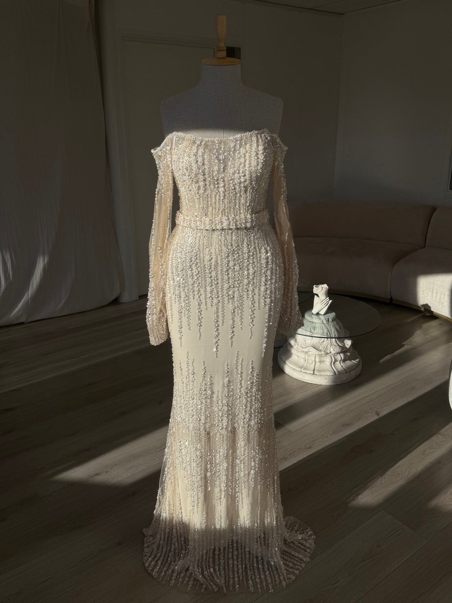 The Lina dress beige