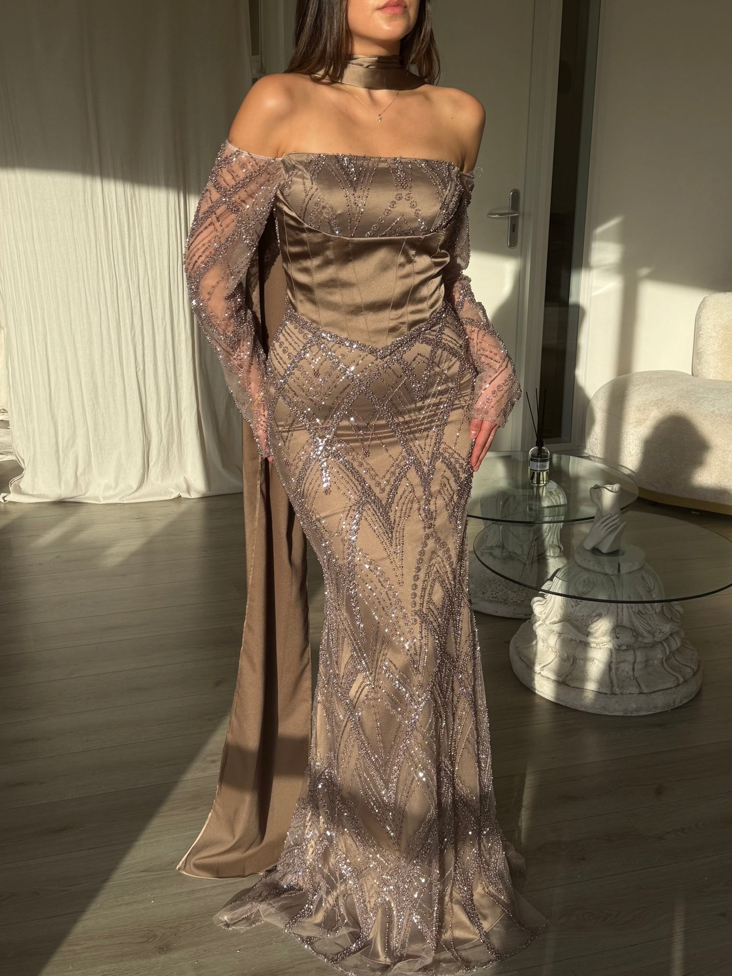 The Alisa dress taupe