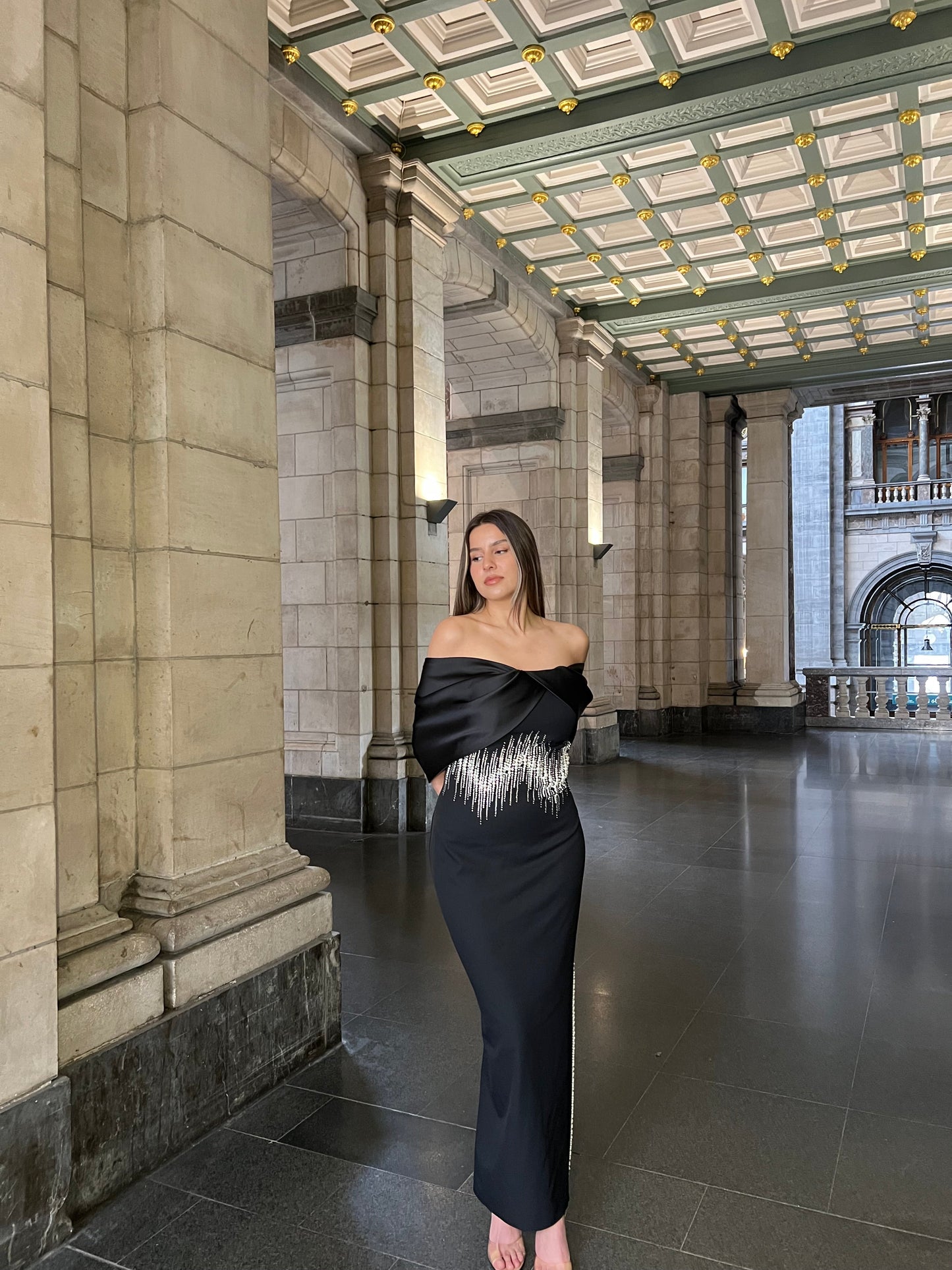 The Jennifer dress black