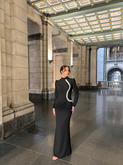 The Elma dress black