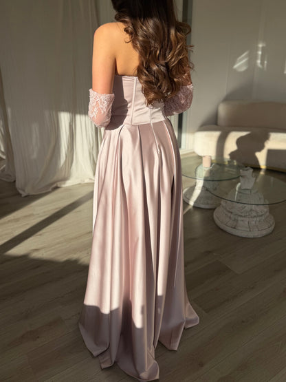 The Simona dress soft pink