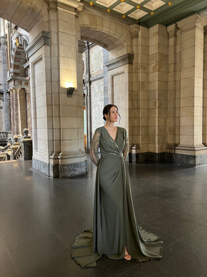 The Yusra dress green