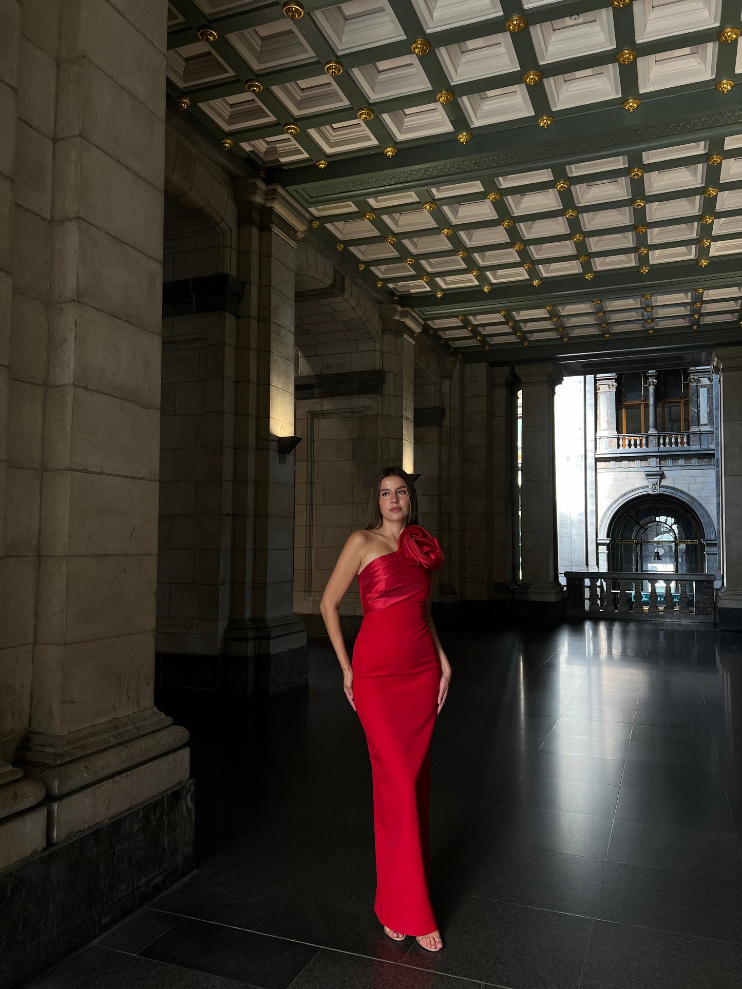 The Rozerin dress red