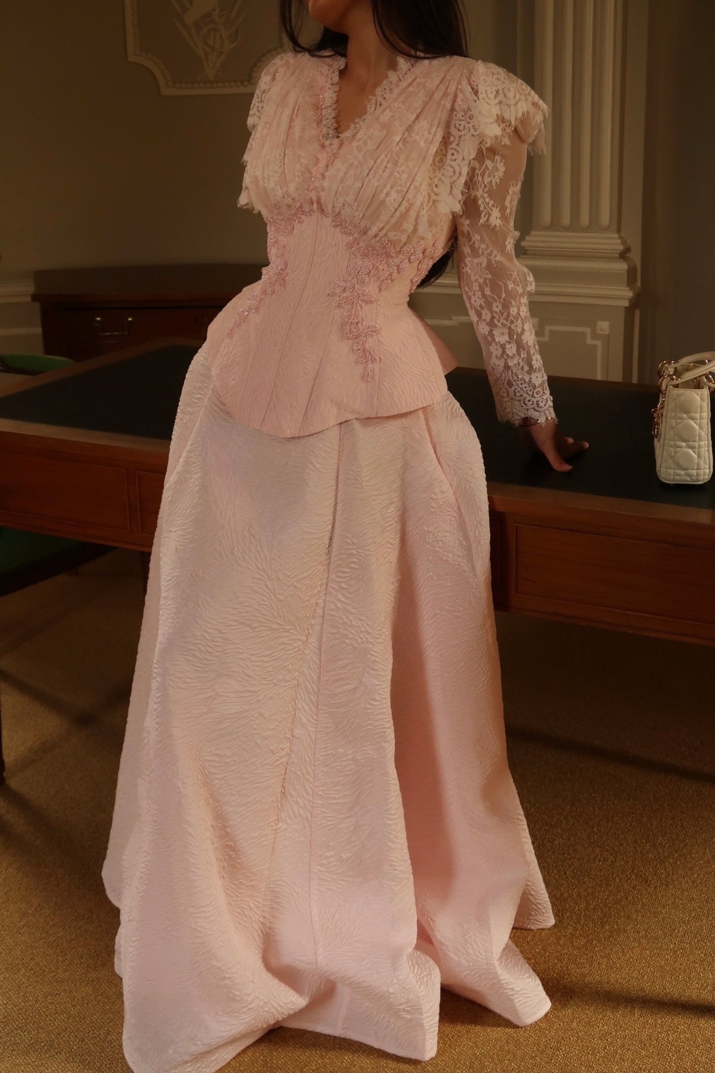 The Ledenya suit soft pink