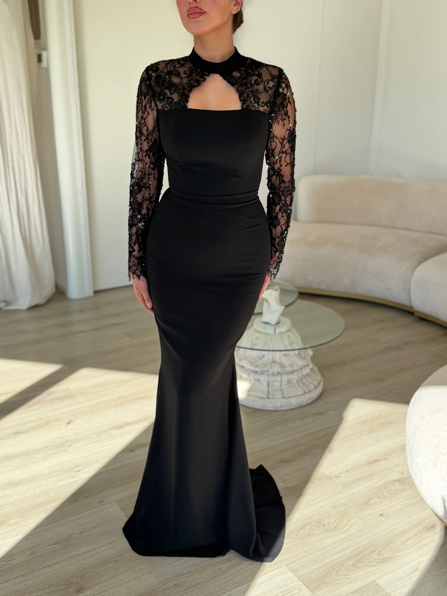 The Laveya dress black