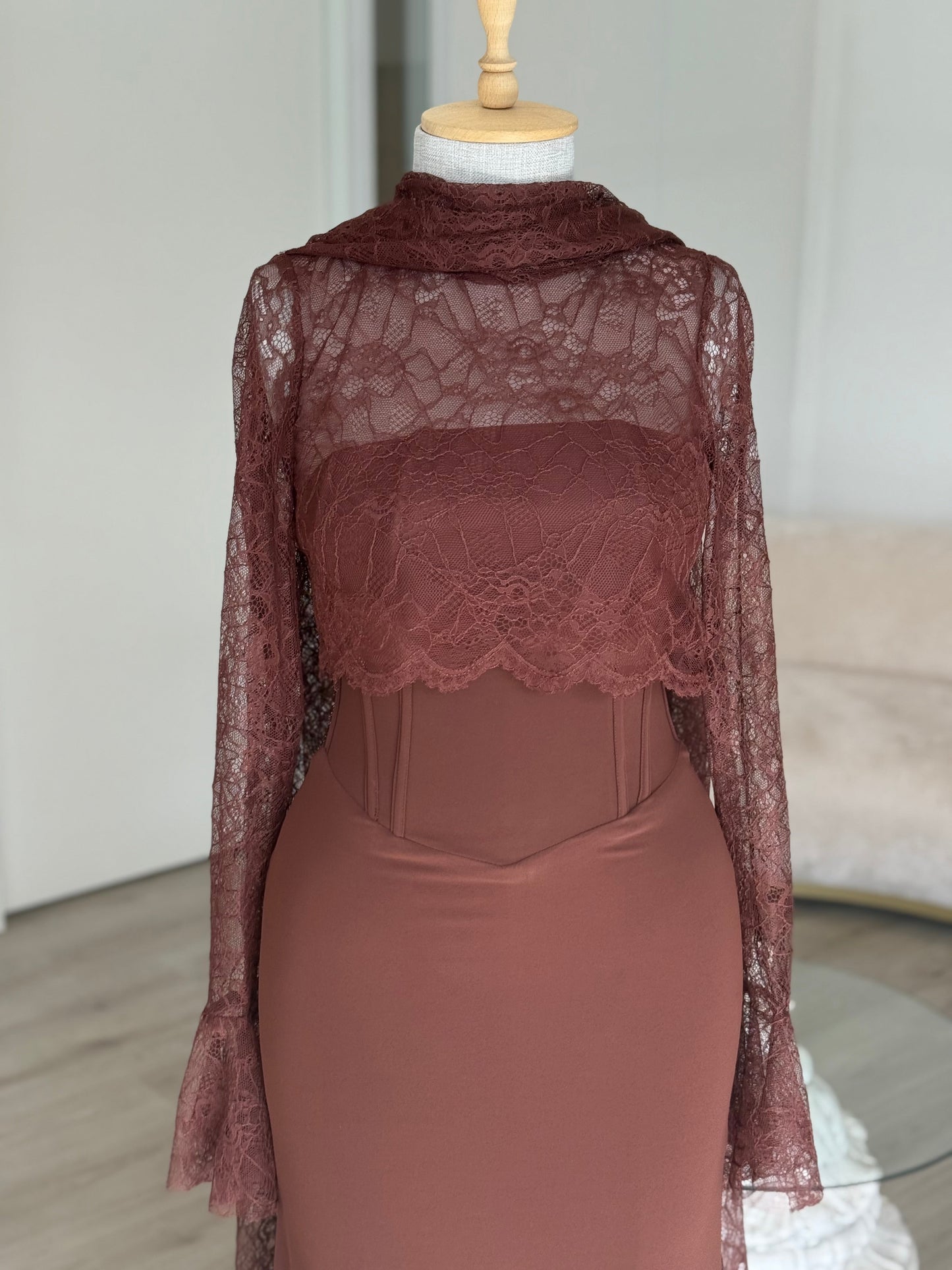 The Amera dress brown