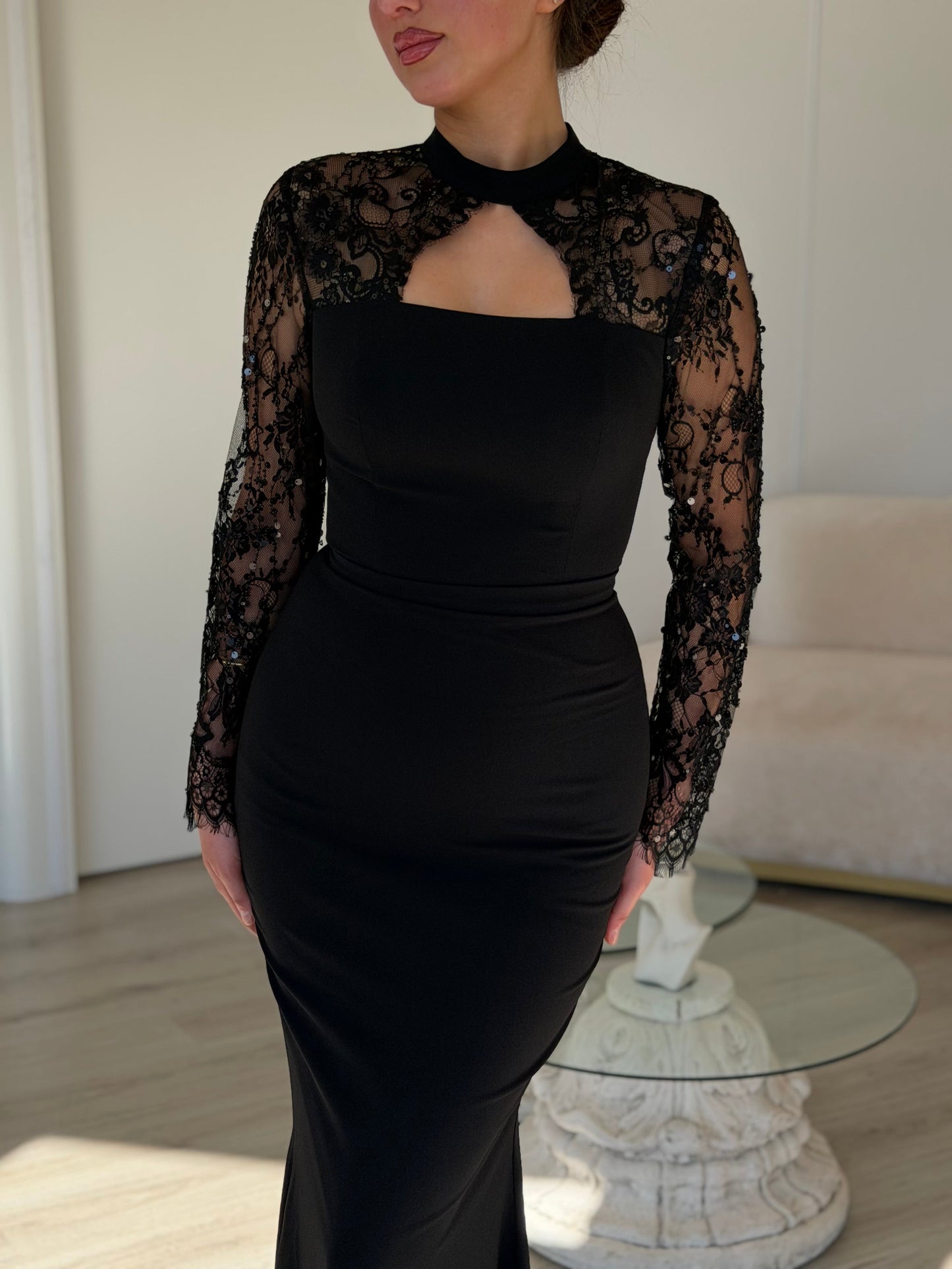 The Laveya dress black