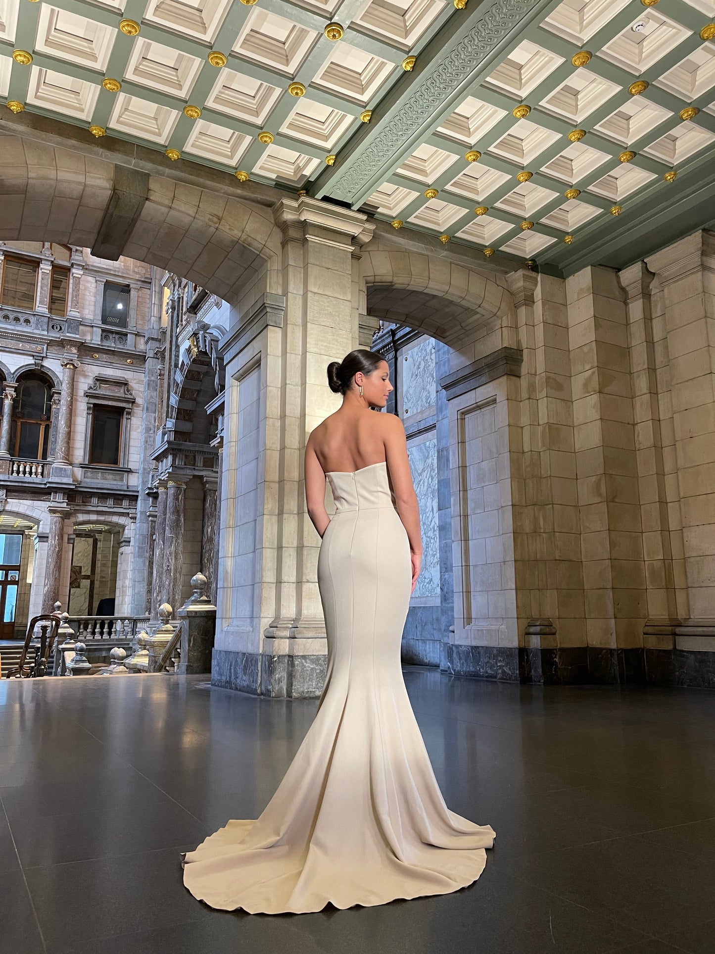 The Dilâ dress beige