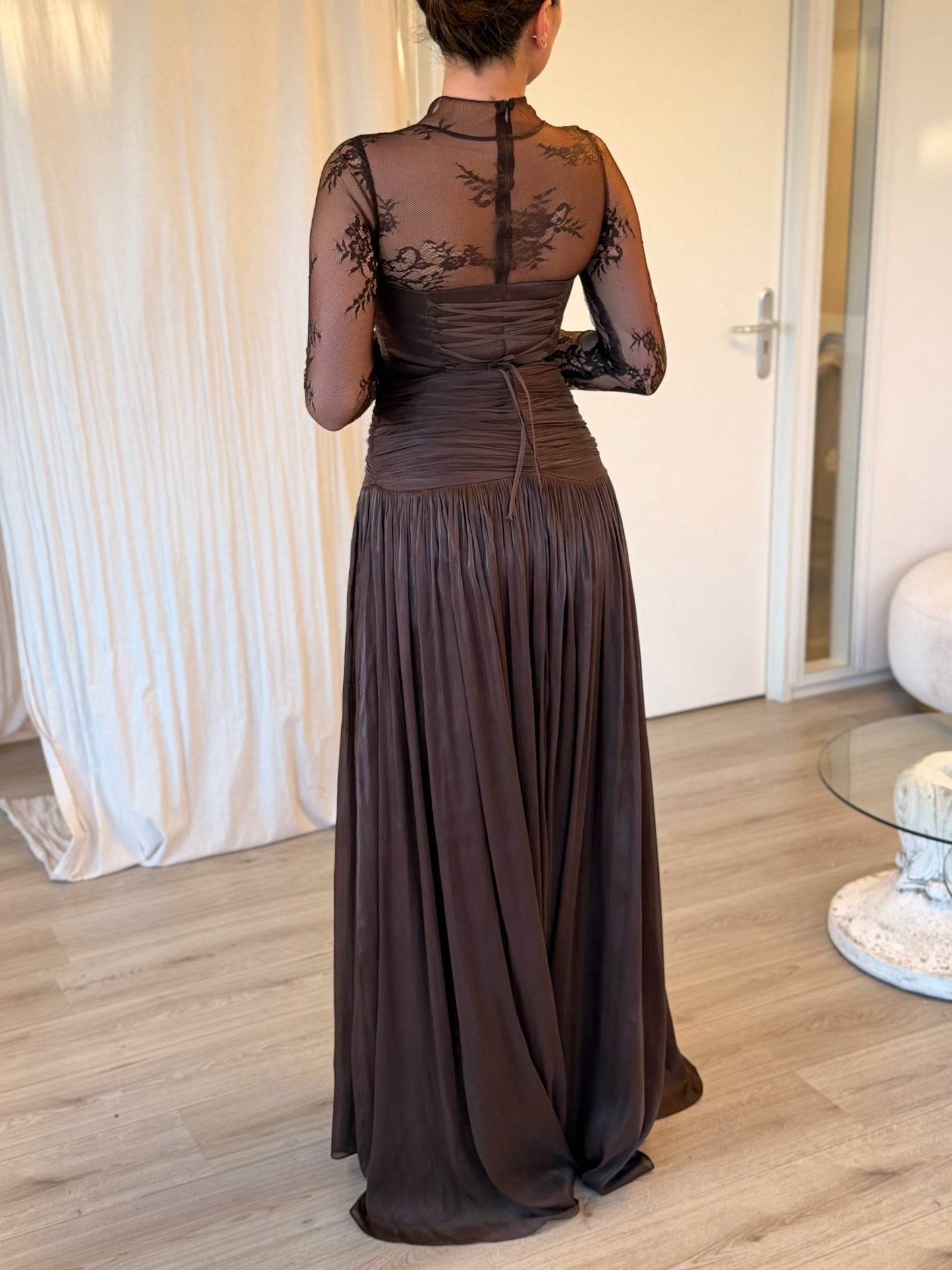 The Alera dress brown