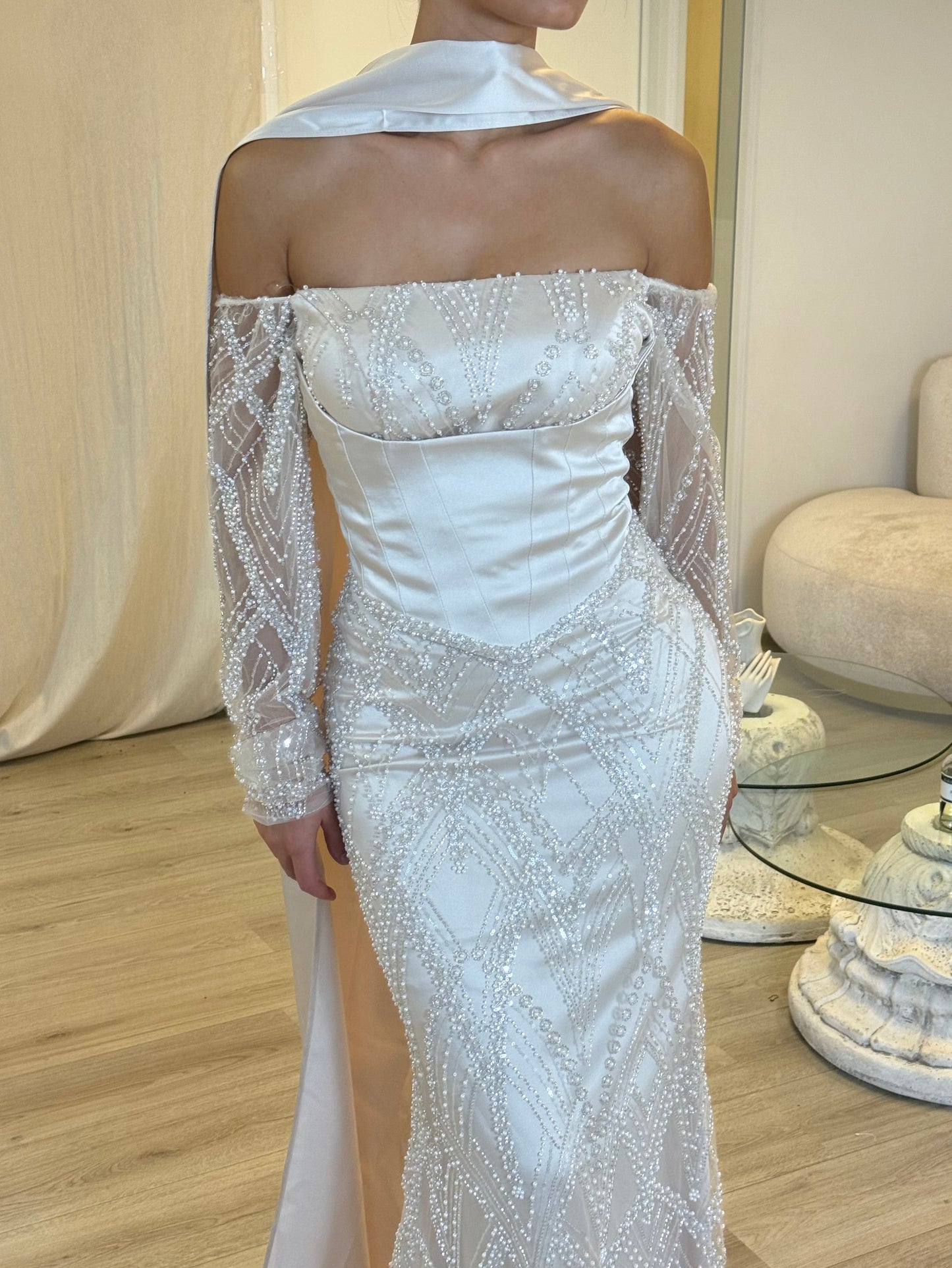 The Alisa dress beige