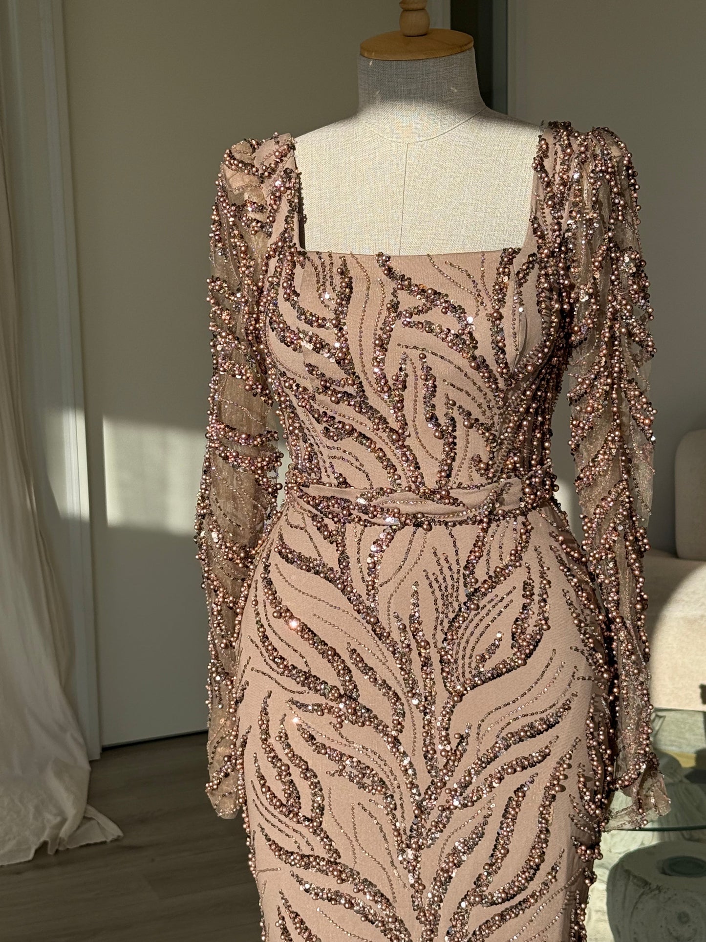 The Elvina dress brown
