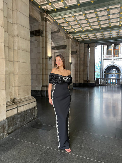 The Griselle dress black