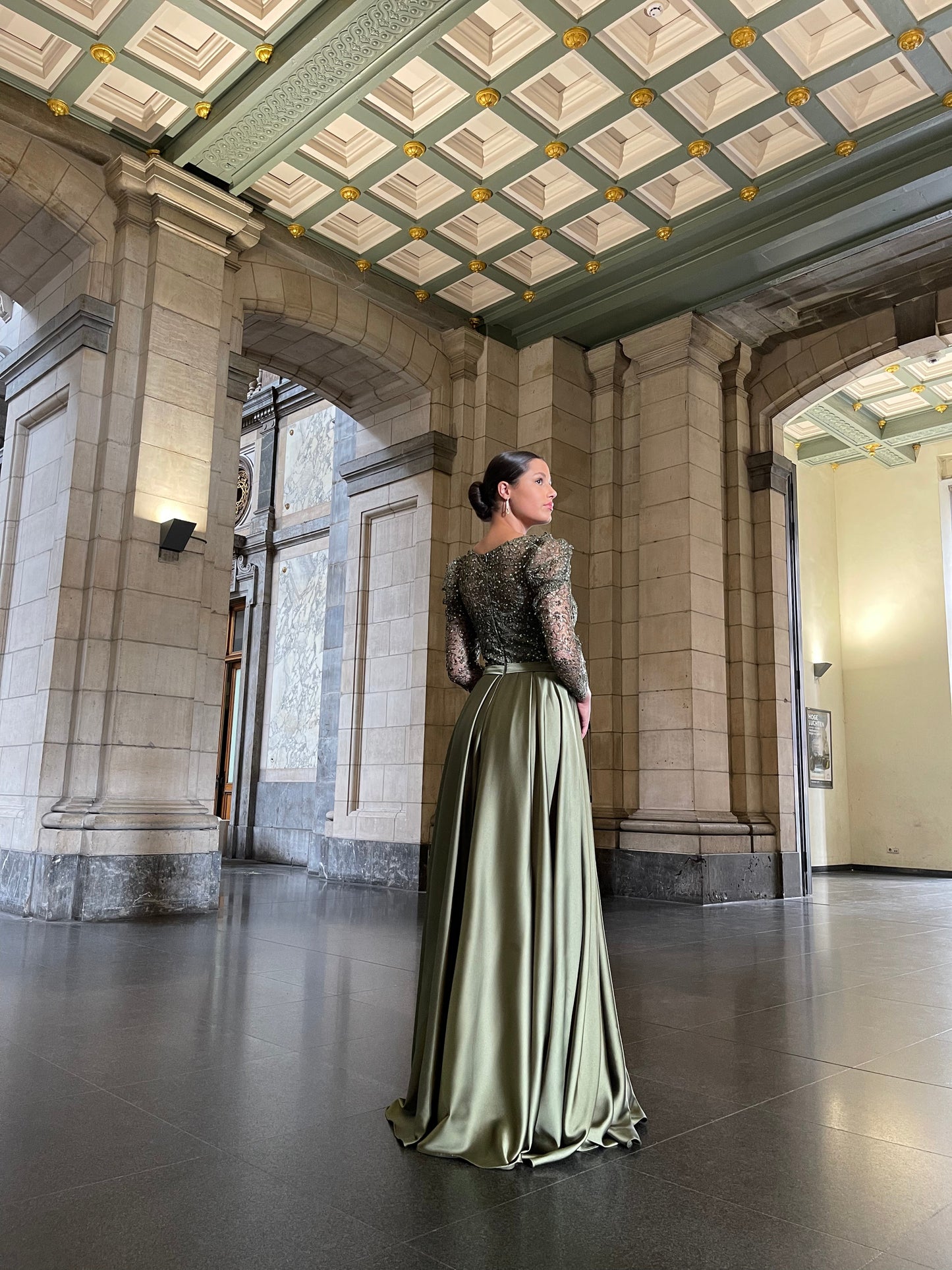 The Hayal dress khaki